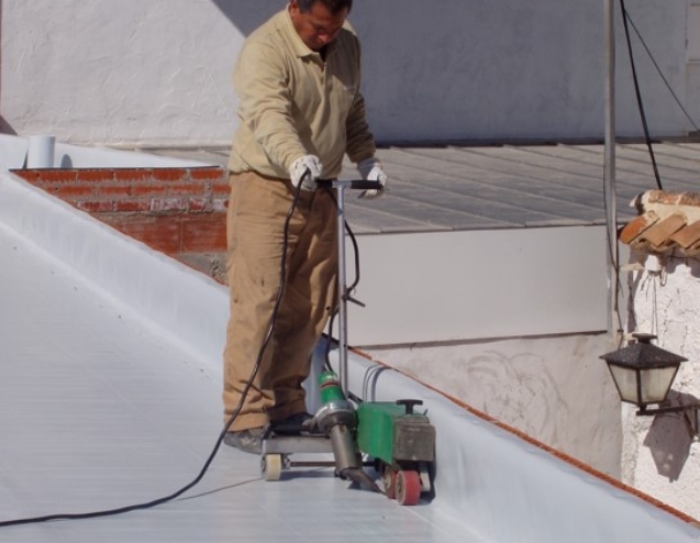 Θερμομόνωση & Υγρομόνωση Ταράτσας – Πλήρης Προστασία με Ποιοτικά Συστήματα ESHA